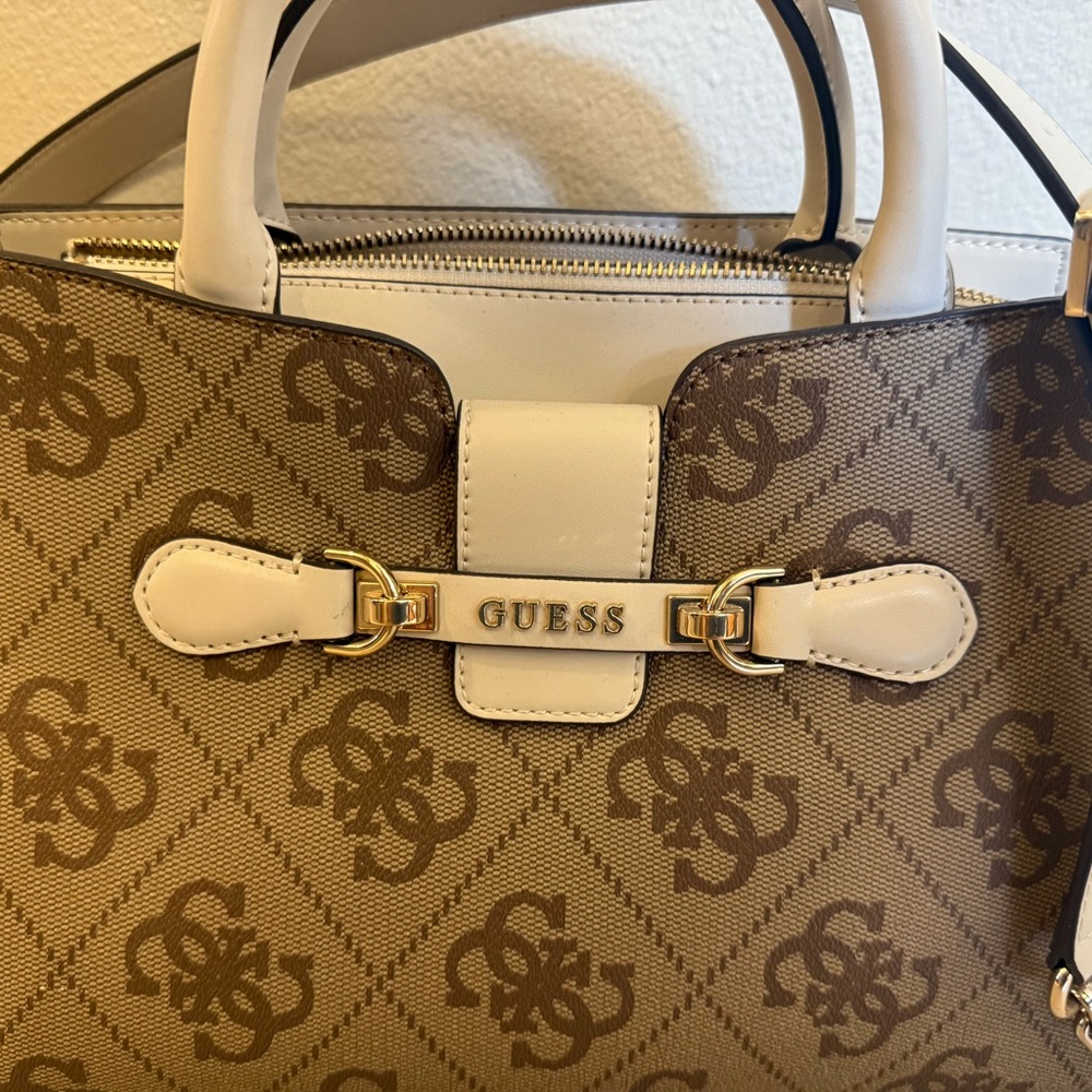 GUESS Tan and Cream Monogram Purse with matching wallet!